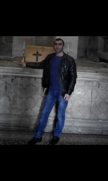  ,   Norik, 46 ,   ,   
