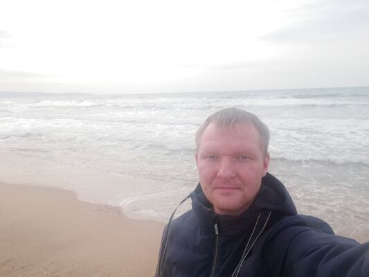   ,   Anton, 35 ,   ,   , c , 