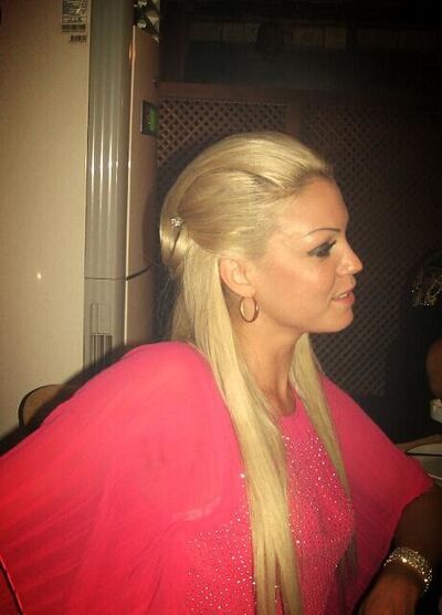  ,   Laura, 34 ,   ,   , c 