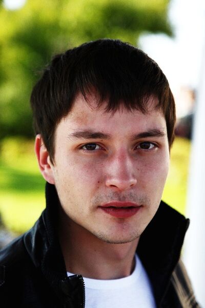  ,   Arn, 33 ,  