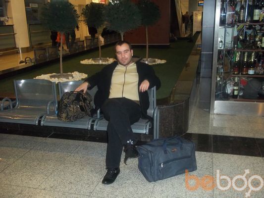  ,   Gio, 41 ,   