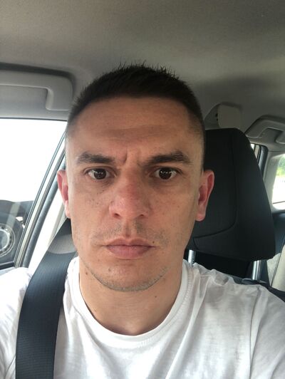  Lesznowola,   , 32 ,   ,   