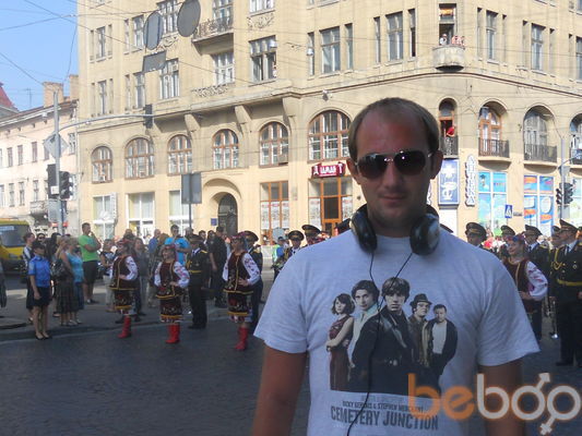  -,   Alex, 43 ,   