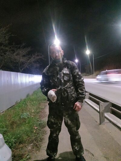  ,   Valentin, 42 ,   c 