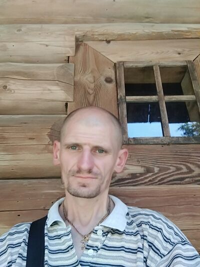  ,   Victor, 40 ,   