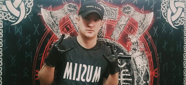   ,   Aleksej, 24 ,   ,   
