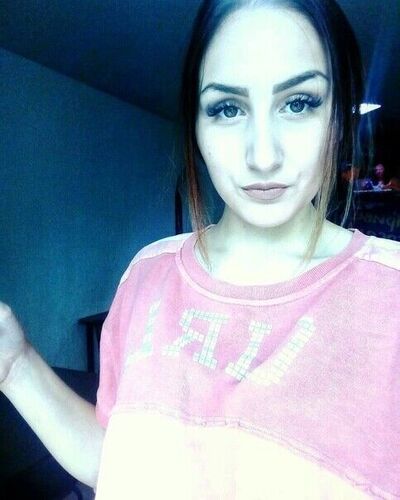  ,   Laila, 27 ,   ,   , c , 