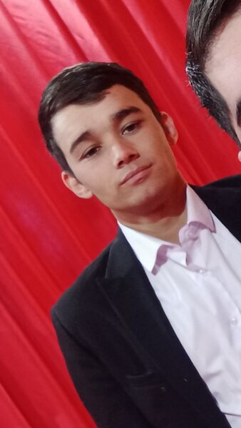  -,   Ali, 25 ,   ,   