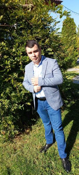  ,   Artur, 33 ,   ,   , c , 