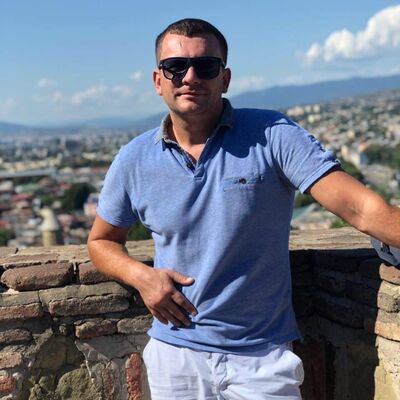  ,   Artyom, 40 ,   ,   