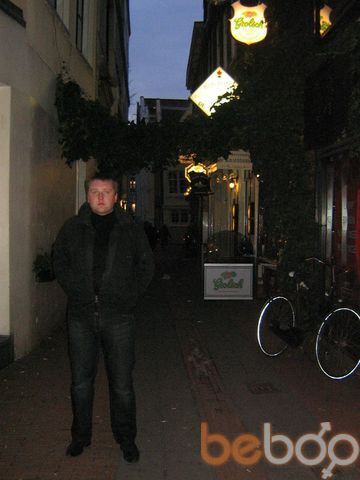  ,   Valentin, 39 ,   