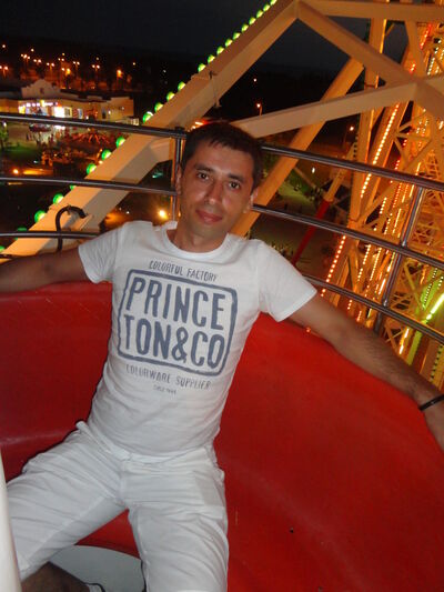  ,   Artur, 44 ,   