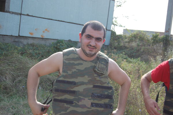  ,   Artur, 37 ,   ,   