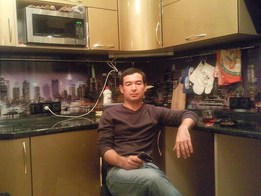  ,   Komil, 44 ,   
