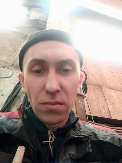  ,   Andrey, 40 ,  