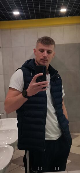  ,   Mikhail, 31 ,   ,   , c , 
