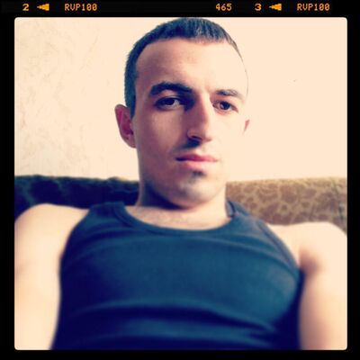  ,   Garik, 39 ,   ,   