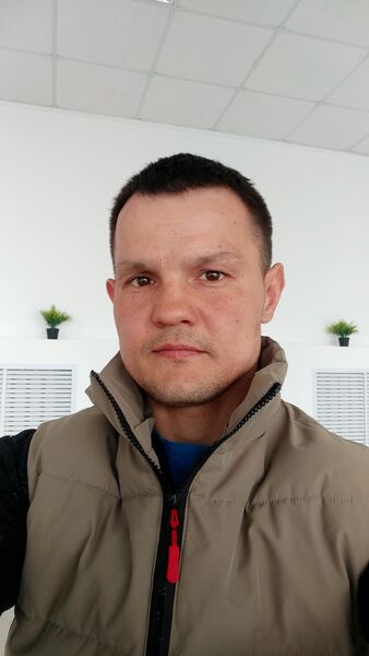  ,   Denis, 33 ,   ,   , c 