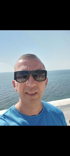  ,   Ruslan, 44 ,   c 