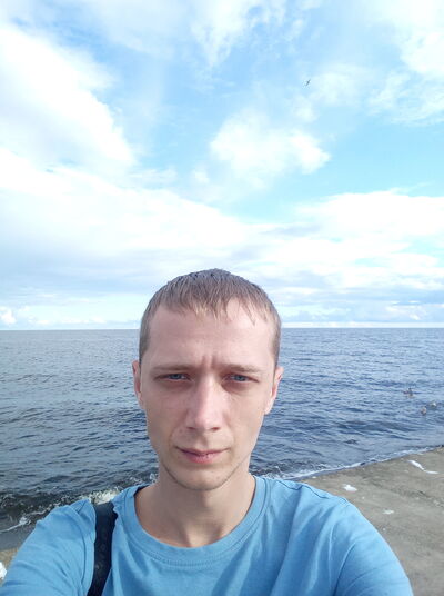  ,   Reney, 32 ,   ,   , c , 