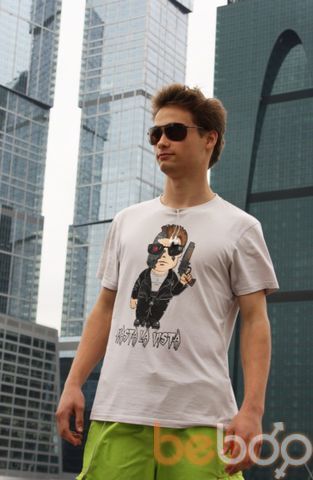  ,   Kirill, 32 ,  