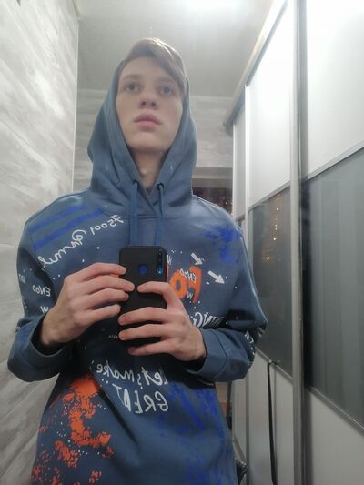  ,   Denis, 18 ,   ,   , c 