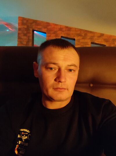  ,   Sergei, 39 ,   c 