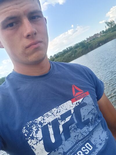  ,   Rustam, 25 ,   ,   