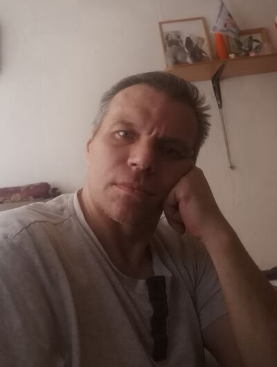  -,   Vladis, 48 ,   ,   , c 