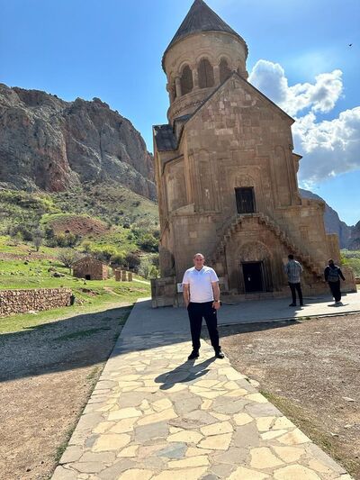  ,   Zaven, 38 ,   ,   , c , 