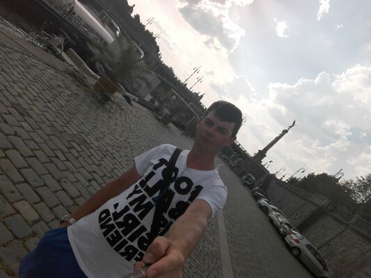  Praha,   Ion, 33 ,   ,   