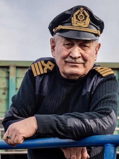  ,   Vadim, 76 ,   