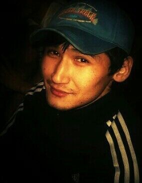  -,   Ruslan, 32 ,   