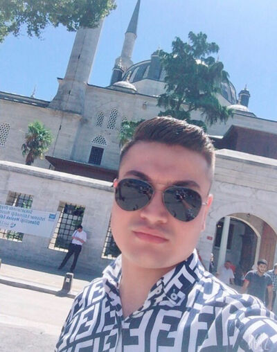  ,   Emir, 31 ,   ,   