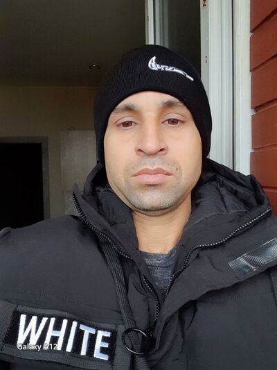 ,   Yordaniel, 44 ,   ,   