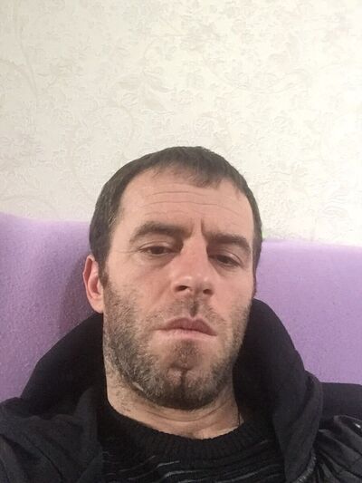  ,   Aleksandre, 40 ,   ,   