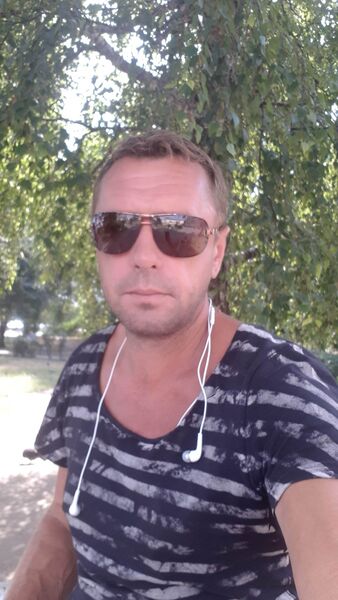  ,   Vova, 52 ,   