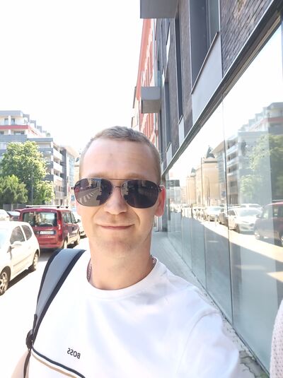  ,   Alex, 33 ,   ,   