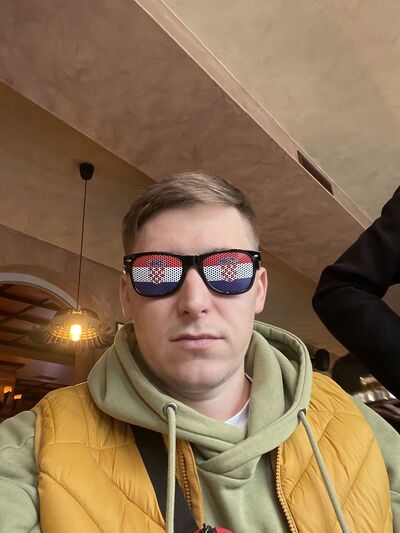  ,   Evgenii, 36 ,   ,   , c , 