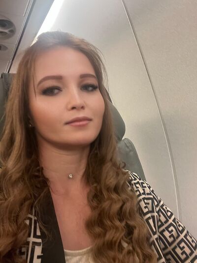  ,   Kate, 34 ,   c 