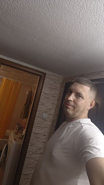  -,   Roman, 40 ,     , c 