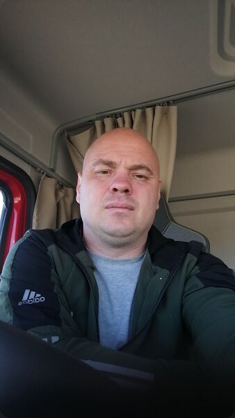  ,   Denis, 42 ,   ,   , c 