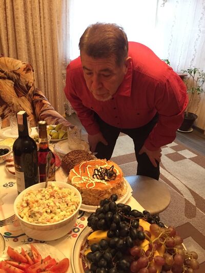 ,   Viktor, 70 ,   ,   , c , 