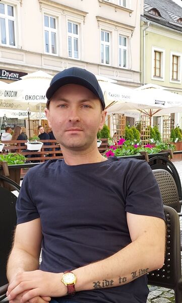  ,   Andriy, 37 ,   ,   
