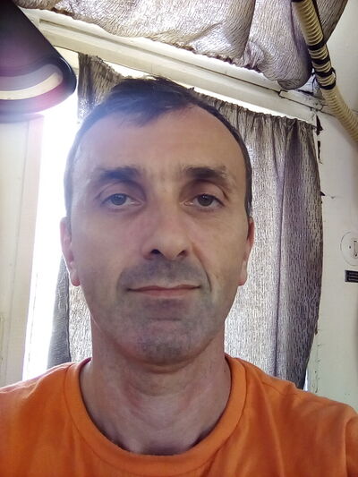  ,   Zviad, 47 ,   ,   , c 