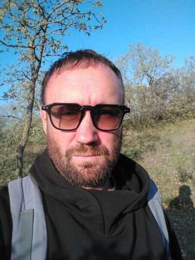  ,   Mark, 46 ,   ,   