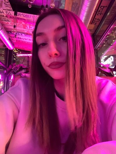 ,   Arina, 19 ,   ,   
