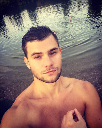  ,   Dav, 34 ,   