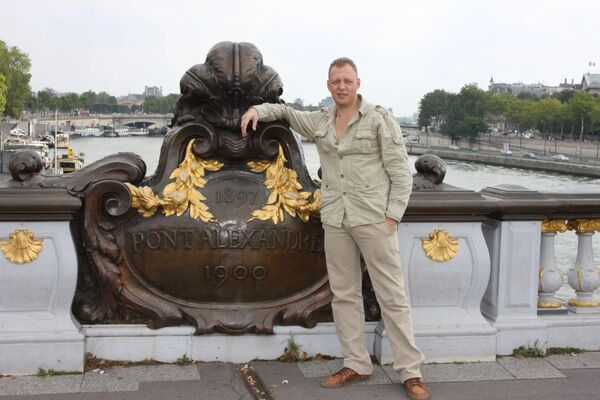  ,   Alex, 56 ,   ,   