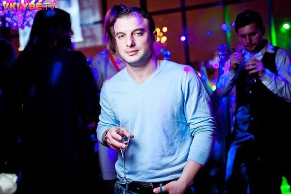  ,   Maks, 48 ,   